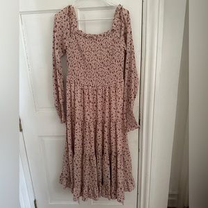 Beautiful flowy midi rose dress